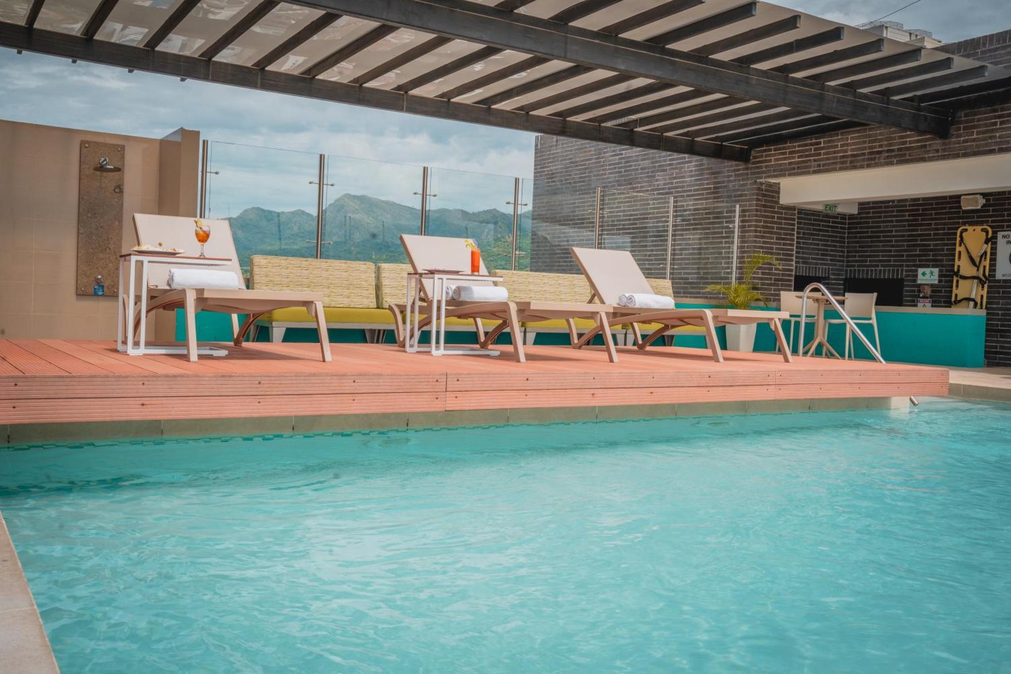Holiday Inn Express Yopal By Ihg Exterior foto